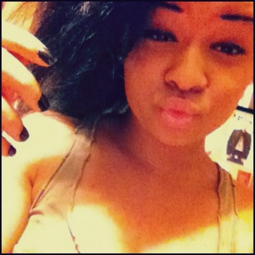 18 from NYC FOLLOW ME I FOLLOW BACK