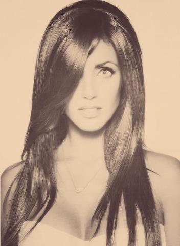 Apaixonada pela @Anahi !! s2! Administradora da @LuaFlop. Dúvidas e outros pergunte aqui: http://t.co/WQoRN9hbI8