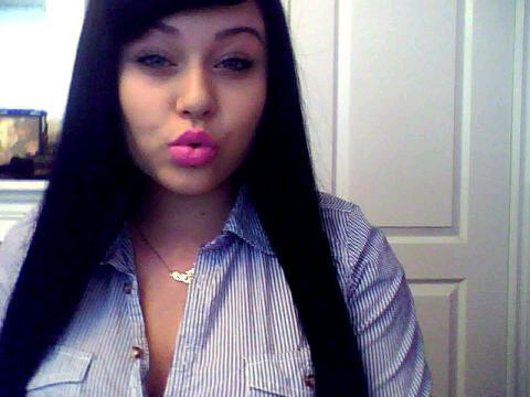 My Tweetz..My World..LOG IN... 
& HMU ;)