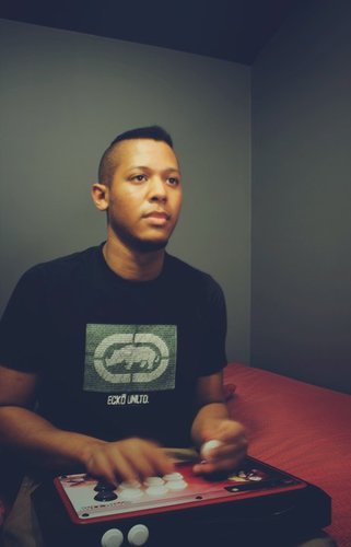 jamesmakesgames's profile picture. I make games, and sometimes music. I also play too much Street Fighter