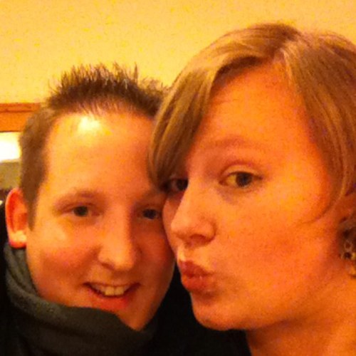 PueppiZanella's profile picture. Punk / Ostfriesin / @JR_____'s seine / glücklichste Frau auf Erden. :)