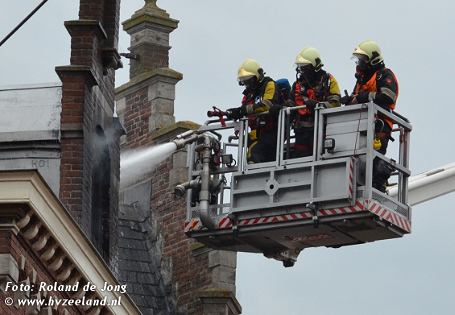 Getrouwd met Marieke / vader Emma, Mark, Jelle, Daan. werkzaam bij brandweer vrzhz , bureau ondersteuning en uitvoering / vrijwillige brw.Tholen/ Ploegleider
