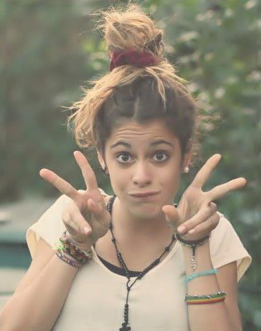I'm fake and fan of Violetta! nenas nos vemos en la boda @javithavesa @itsalebustos muak muak las amoo 33333