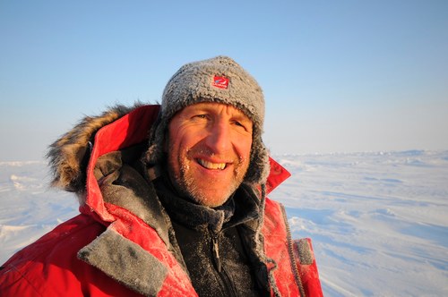 Ceri Williams works as a professional mind and performance coach and is committed to achieving excellence in his own life and helping others do the same.