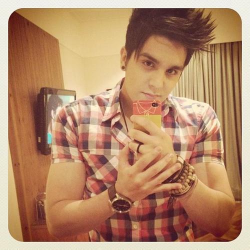 Talvez um dia as pessoas entendam que tudo o que eu faço por você, na verdade é por mim. Pois a minha felicidade é totalmente dependente da sua.
Luan Rafael♥