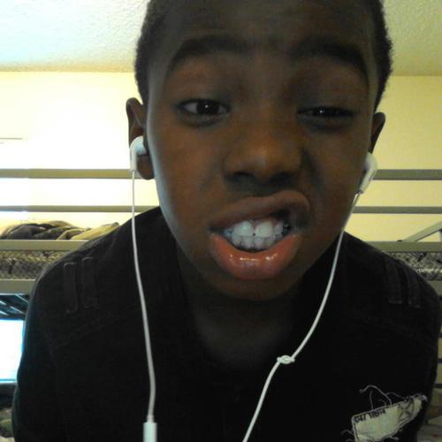 | follow me ! , ill follow bk | DOPEcaution !
- MY wife : Honey Cocaine , And Nicki ^_3 #SINGLEE!!!!