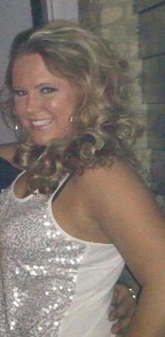 ShannanS53228's profile picture. Bartender Extraordinaire. Wine enthusiast. Lover of all things Sparkly and Shiny.