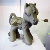Suspicious Statue (@mlp_statue) 's Twitter Profile