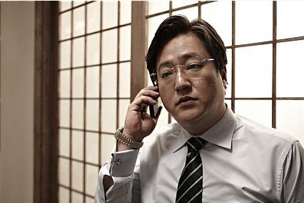 [Parody Account/120915~] 회사원 패계 관리자 /영화 회사원. 살인청부업체 전무이사(기획이사) 권종태/실전경험은 전무. 넘버 투 콤플렉스. 낙하산./실제 곽도원님이 아닙니다./싱크는 개봉 후 맞추겠습니다. 싱크상 욕설이 조금 있을 수 있습니다./중복x, 원조입니다. /