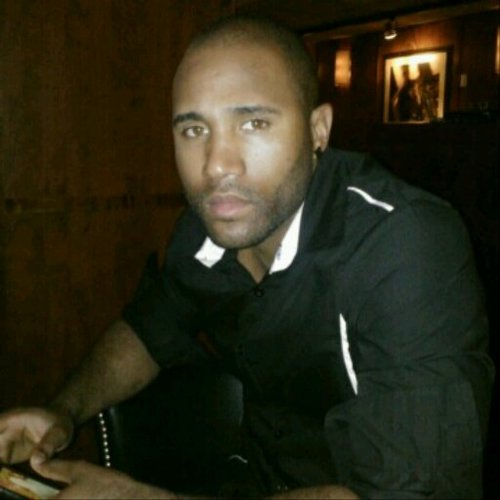 kingcamari's profile picture. 