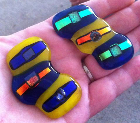 Two glass artists working in collaboration. We have a passion for Fused glass Jewellery & Fused Glass Art. We also do silversmithing, flameworking & beadmaking