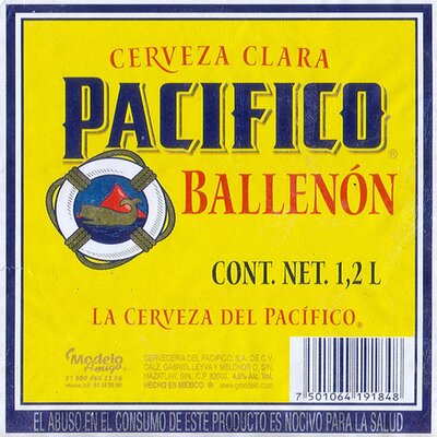 cerveza pacifico ballena