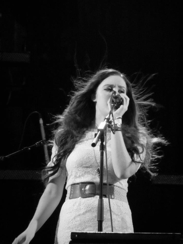 Country music singer, following my dreams in Nashville!