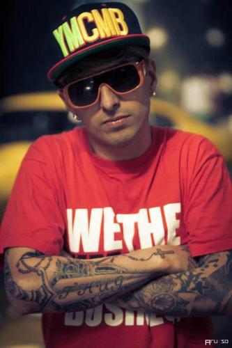 FC , pra demostra o amor pelo nosso #EternoIdolo @DiegoThug até o fim ctg di *-* Oficializado mais tamos na luta ! ( criado 18/01/2012 )