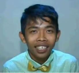 <a href='/search/label/Komedian/?&max-results=7'>Komedian</a> Dede Sunandar Menjual Mobil untuk Maju sebagai Caleg