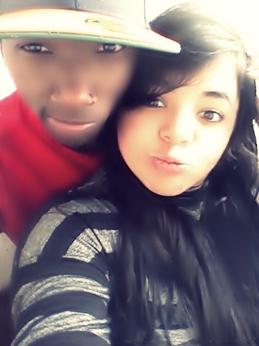 Com jeito de mulher e olhar de menina ♫♪♫♪ #Pollo s22' Segue  @Taciane_Pereira sigo de volta (((: s2'