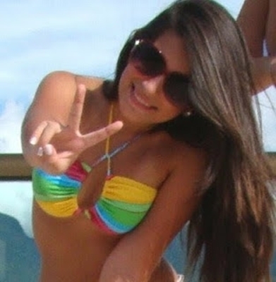 Adoro a praia, balada, amigos e amo a minha família, uma menina meiga mais cheia de atitudes, simpática que adora fazer novas amizades.
