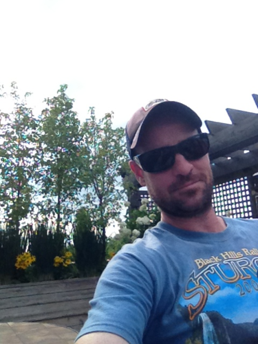 I produce and broadcast concerts, live events, music festivals and make films and documentaries. I write songs, play guitar, run daily and golf.....poorly.