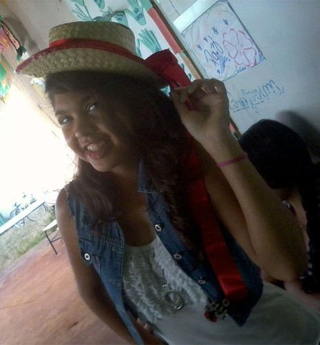 ......Sou Vinicete, apenas isso.. ♥/
...E POR FALAR NELE:::::Mô, me deu uma saudade tão grande de você agora....♥'