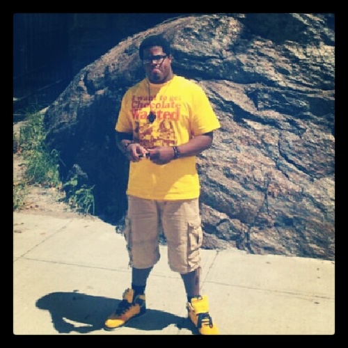 Bro Man from the Fif (four fingers up) floor. #TeamGemini #B.P.O #SoloforDolo
