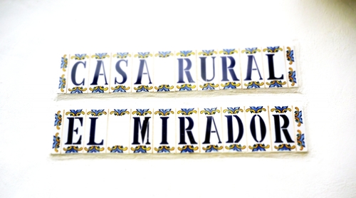 Siempre buscando lo mejor para Casas Rurales Sella