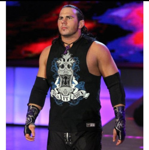 I'M FATT HARDY!!! I'm the fat personality of Matt Hardy. I LOVE food porn! (I'm not Matt Hardy, I'm a Role Player)