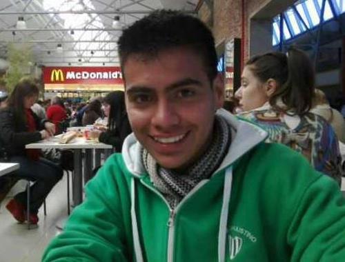 juego al futbol y soy sabalero :)♥