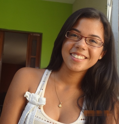 Se definir é se limitar; você é um eterno parênteses em aberto enquanto sua eternidade durar.