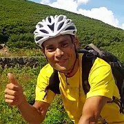 自転車、釣り、カヤック、登山を中心に、広く浅くアウトドアを楽しんでいる還暦過ぎのオヤジです。遊んでやってください(^^)