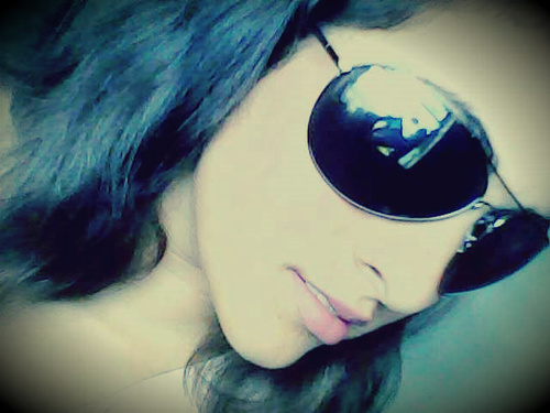 ↔♥↔Antes de me jogar indireta,procure saber se eu ligo para oq vooc pensa!!..↔♥↔  Linda,amorosa,chata,vingativa,imperfeita, capricorniana,15 anos,e etc.. rs'