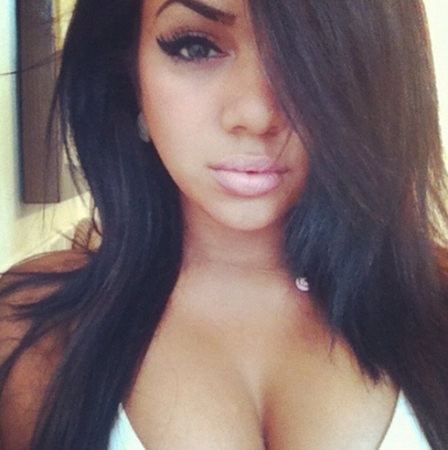 I am lexzii im more sweet then a bitch just dont get on my bad side and priv so follow me
