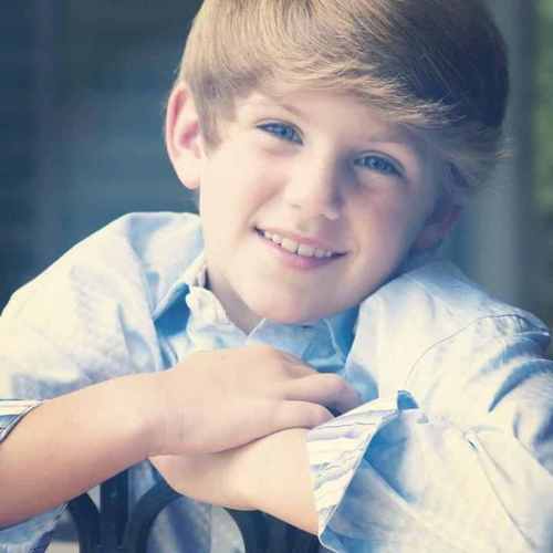 Hi Bboys and Bgirls!!!! My name is Kendra and I am a HUGE fan of MattyBRaps I believe in him and I believe in all of you too! :) I love Bboys and Bgirls #Chyeah