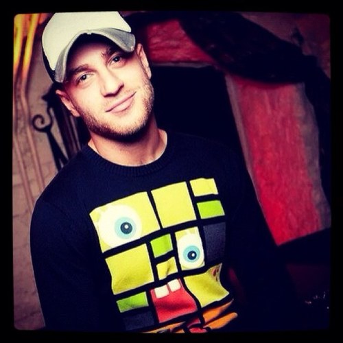 ramazofficial's profile picture. 