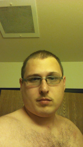 I'm awesome! Fun loving Stoner in the Midwest, but Texas is my stomping ground! Loving father and ganja connoisseur.