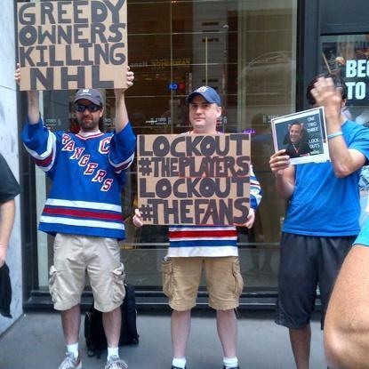 Scott is a voiceover actor and host of NHL Breakdown on http://t.co/LwKikNraGe, covering the NHL and featuring fantasy hockey advice.