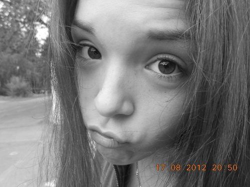 =)So Sweet(:Ohh Music this is my life!
I'm a photographer, singer, artist,pianist,  dancer,gymnast, VeRy HaPpY GiRl!) And VeRy BUSy) I HaVe A HuMaN HeArT)