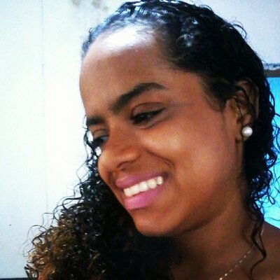 Profile Picture of Anne (@deborah95jeff) on Twitter