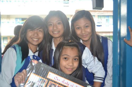 Arianne_Joyz's profile picture. Friendship isn't about whom you have known the longest... It's about who came, and never left your side...:))