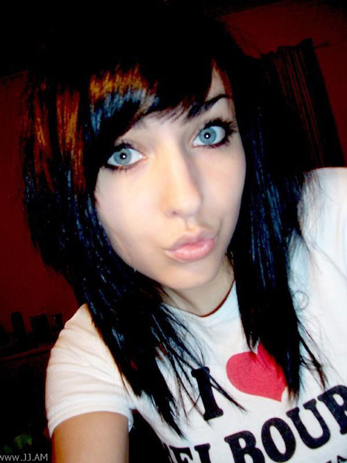 aliciastoner's profile picture. 