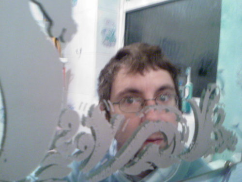 patriceici's profile picture. I like short sentences