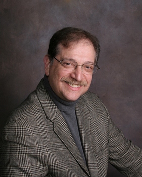 A psychologist with 35 years experience. Specializing in health psychology employing, CBT,  Hypnotherapy, Biofeedback, Relaxation training, Meditation