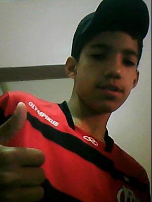 Feliz,ousado e filho de Deus!!!!!!!
(One Direction)

siga que sigo d volta