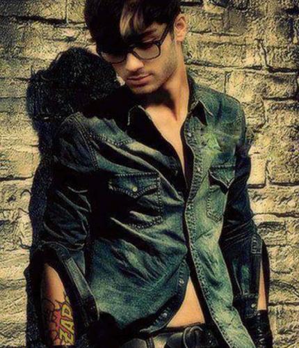 1D_boobaa's profile picture. I love one direction. there music, style, personalities, everything. fangirl. 0/5 follow. also huge fan of cher lloyd.