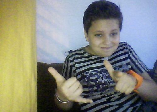 Duda b. aqui... Dani, eu te amo primo pode contar comigo sempre e sempre 3 ! Beijoos s2s2'