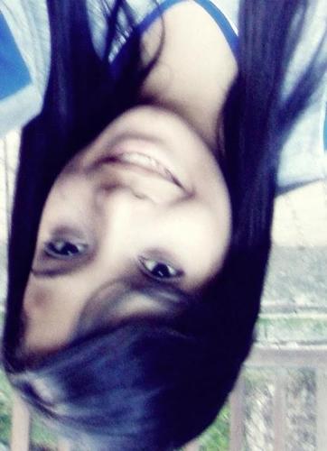 17 anos e Eu Adoro O Meu Idolo Justin Drew Bieber!!