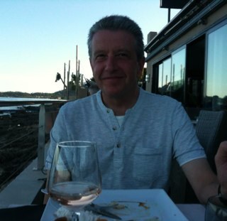 blackmorerh's profile picture. Music Fan with a massive Passion for Guitars (Although I can't play one, just love looking at them). Broad range of musical taste but Joe Bonamassa is God.