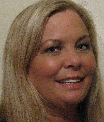 RhondaEckwall's profile picture. Follow me and learn as I tweet about amazing eyecare, affordable luxury eyewear and much more!