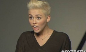 I just Love @mileycyrus and @emwatson I'm a proud #smiler and #watsonator. I will support these 2 girls till the end !