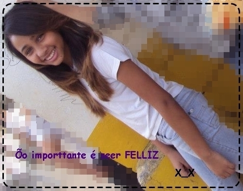 Sou uma garota diferente, se quiser saber mais só seguindo... Follow?