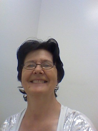 i love scifi movies. torchwood and doctor who. single. love to read and write. i try to help people when i can.i love animals. jb is awesome. and i love gh